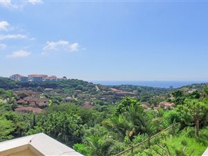 4 Bed Apartment in La Lucia