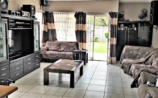 3 Bedroom Duplex in Brackenhurst
