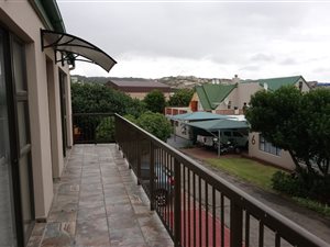 5 Bed House in Voorbaai