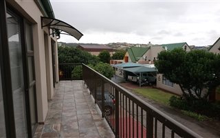 5 Bedroom House in Voorbaai
