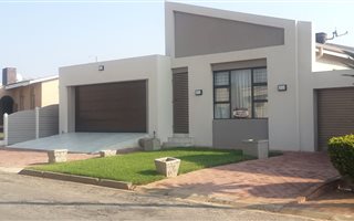 3 Bedroom House in Roshnee