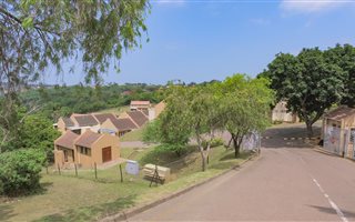 2 Bedroom Simplex in Bellair