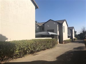 2 Bed Apartment in Garsfontein