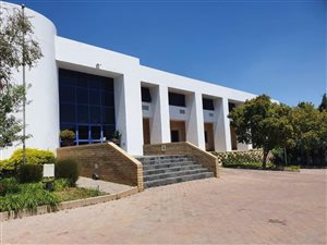 2714 m² Industrial space in Randjespark