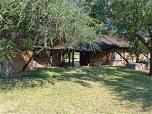 906.7 ha Farm in Dendron