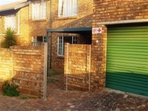 2 Bed Townhouse in Highveld