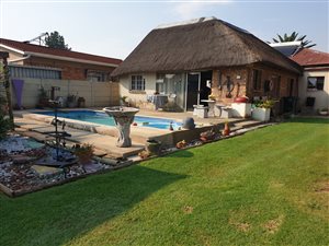 3 Bed House in Paul Krugers Resort