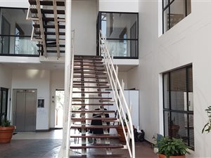 94 m² Commercial space in La Lucia