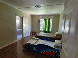 6 Bed House in Amanzimtoti