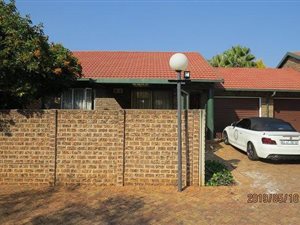 2 Bed Townhouse in Highveld