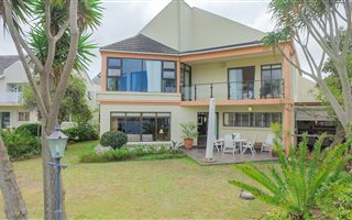 3 Bedroom House in Royal Alfred Marina