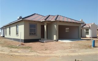 3 Bedroom House in Modderbee