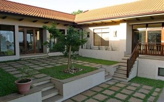 4 Bedroom House in Hilltop Estate