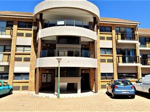 112 m² Office Space in Diaz Beach