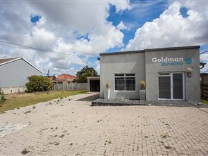 100 m² Office Space in Newton Park