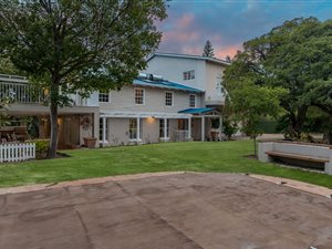 6 Bedroom House in Montclair