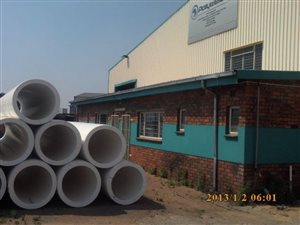 525 m² Retail Space in Daggafontein