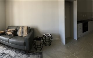 1 Bedroom Apartment in Paryskloof