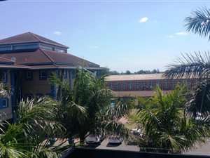 137 m² Office Space in Meerensee