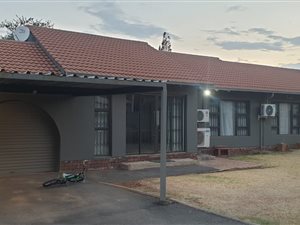 3 Bed House in Mayberry Park