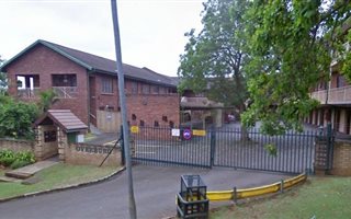2 Bedroom Apartment in Clarendon