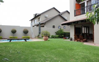 4 Bedroom House in Amberfield Manor