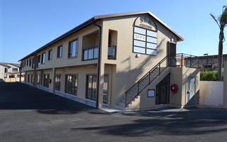 70 m² Office Space in Escombe