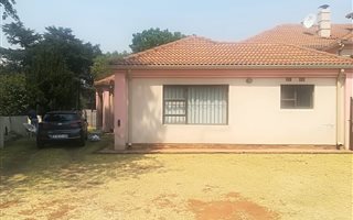 2 Bedroom House in Greenside