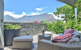 2 Bedroom House in Tamboerskloof