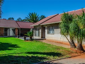 3 Bed House in Dan Pienaarville