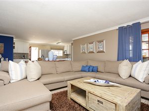 3 Bed House in Bromhof