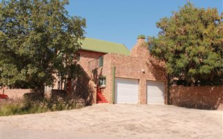 2 Bedroom Townhouse in Florauna