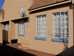 2 Bed Townhouse in Wierda Crest Estate