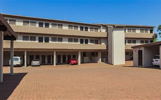 2 Bedroom Apartment in Manaba