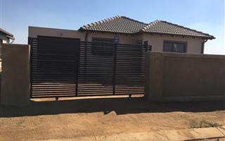 3 Bedroom House in Modderbee