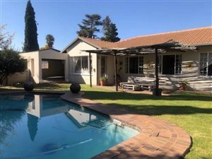 4 Bed House in Brackendowns