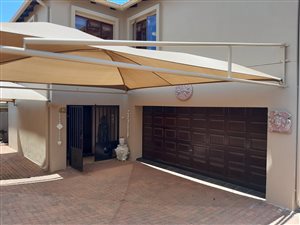5 Bed House in Chancliff Ridge