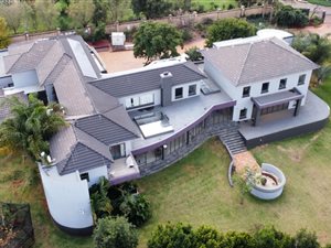 7 Bed House in Zwavelpoort