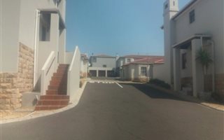 2 Bedroom Duplex in West Beach