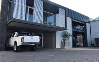2600 m² Industrial space in Strand Central