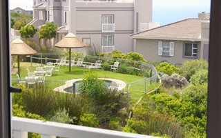 2 Bedroom Flat in Pinnacle Point Golf Estate