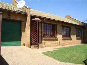 3 Bed Townhouse in Modelpark