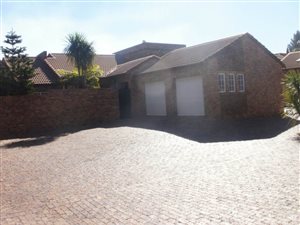 3 Bed Cluster in Brackendowns