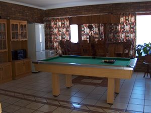 4 Bed House in Dersley