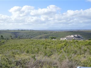 801 m² Land available in Plettenberg Bay