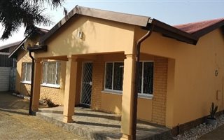 3 Bedroom House in Klopperpark