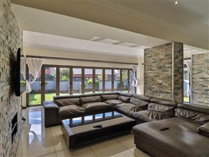 4 Bed House in Midstream Hill