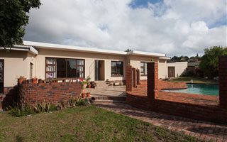 4 Bedroom House in Charlo