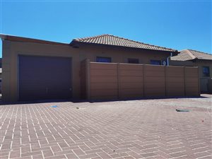3 Bed House in Camelot