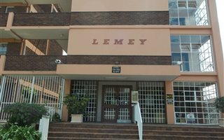 2 Bedroom Apartment in Kew